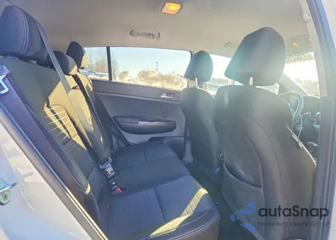 2021 Kia Sportage Lx z USA, uszkodzony, nr VIN KNDPMCACXM7924343